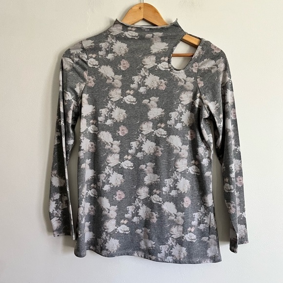 Chaser Floral Cut out Long Sleeve Tee - Picture 2 of 8
